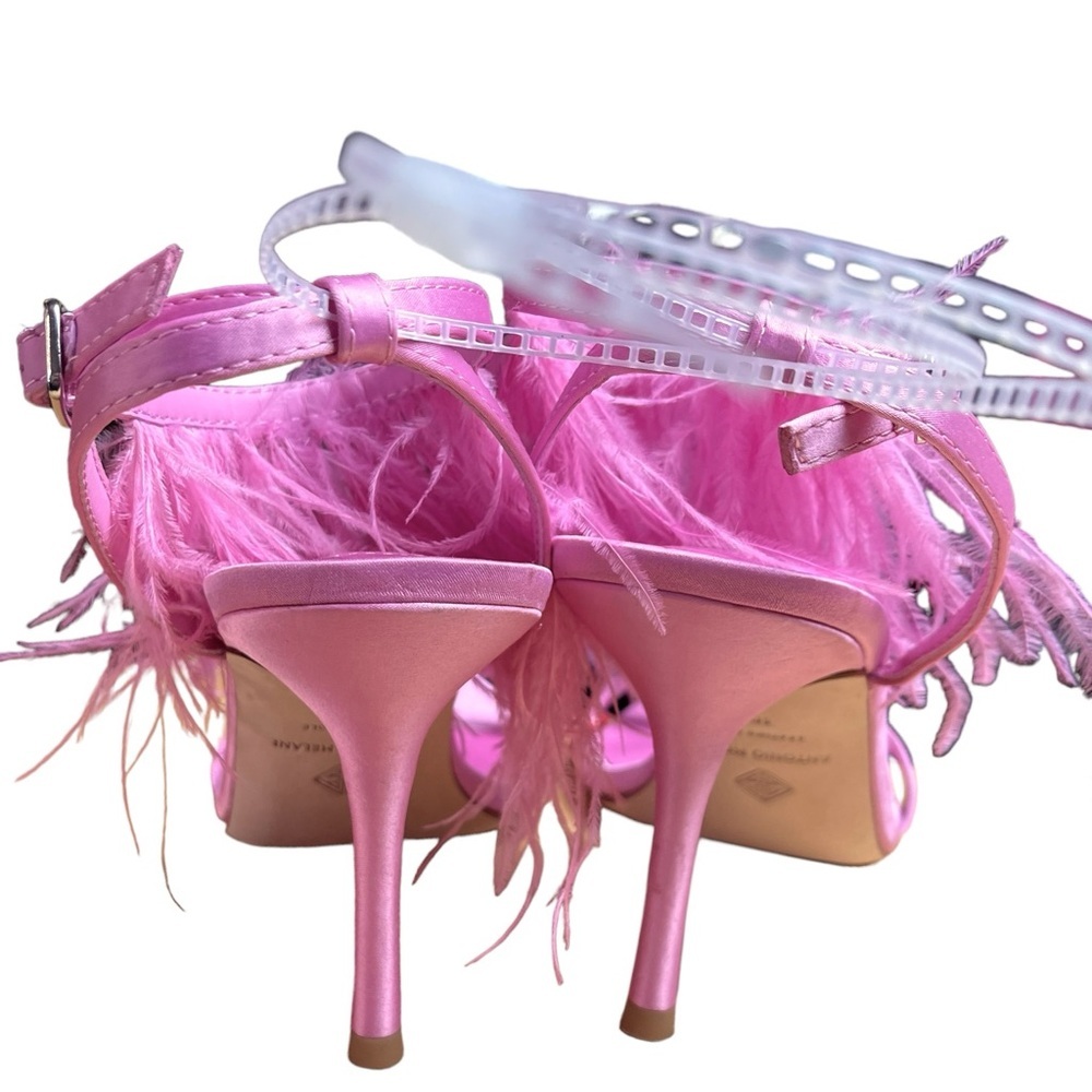 🟡 Antonio Melani STACY FEATHER Stiletto Dress Sandals - Picture 4 of 9